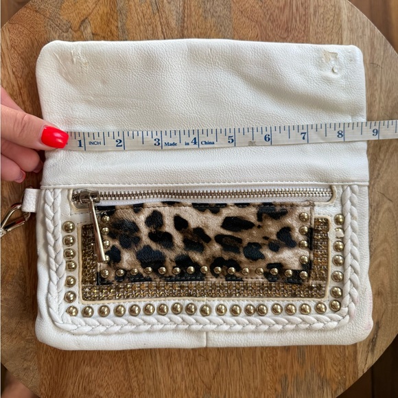 Cache leopard white faux leather jeweled and stub clutch bag - Picture 13 of 14